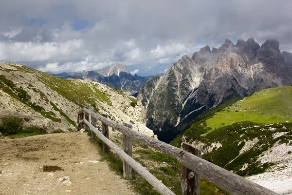 Слід гори, Доломітові Альпи, Італія. — стокове фото