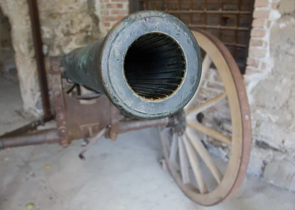 Mittelalterliche Kanone in der Burg von Ljubljana, Slowenien. — Stockfoto