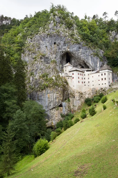 Predjama Kalesi, Slovenya — Stok fotoğraf