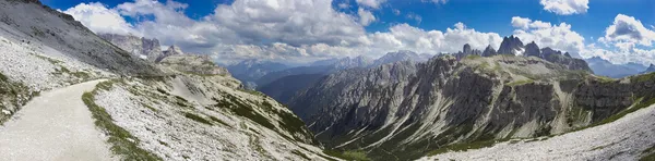 Слід гори, Доломітові Альпи, Італія. — стокове фото