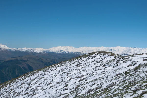 ロシアのダゲスタン共和国のコーカサス山脈 マヤク山頂 2352メートルの美しいパノラマビュー — ストック写真