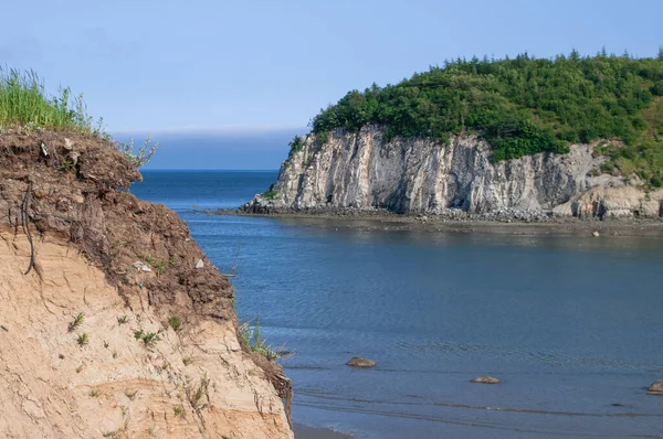 Magadan Bölgesi Rusya Nın Uzak Doğusu Okhotsk Denizi Kıyısında Alçak — Stok fotoğraf