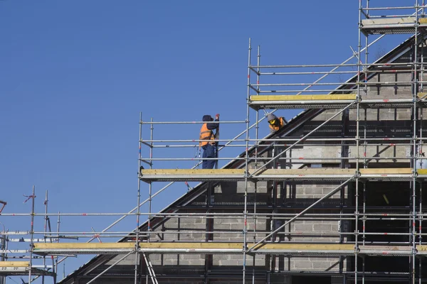 Mužů pracujících na staveništi — Stock fotografie