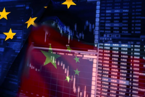 Οικονομία Εμπόριο Και Σημαίες Της Ευρωπαϊκής Ένωσης Και Της Κίνας — Φωτογραφία Αρχείου