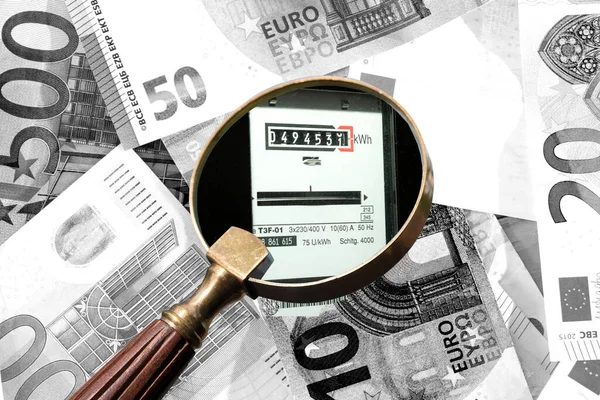 Euro banknotları, elektrik sayaçları ve enerji fiyatları