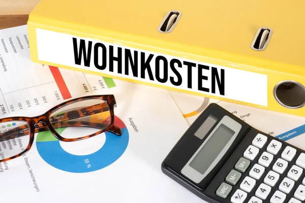 Taschenrechner Und Ordner Wohnkosten — Stockfoto