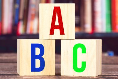 Alfabe ve renkli harfler ABC