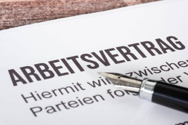 Almanca kalem ve istihdam sözleşmesi