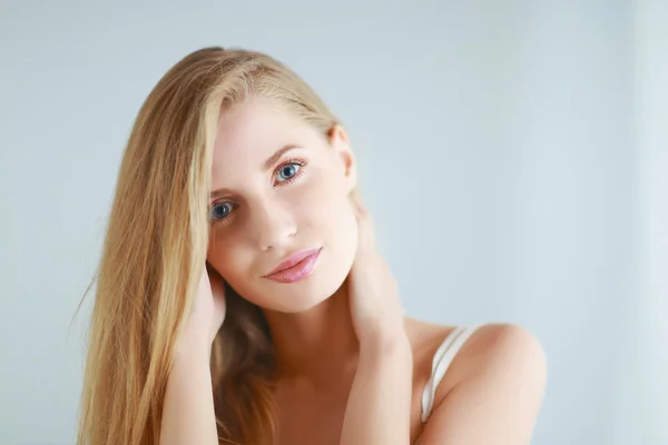 Portrait of young beautiful girl with. Make up. — Stock Photo, Image