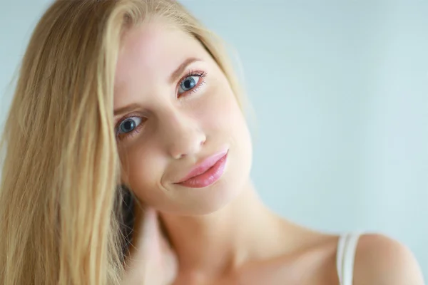 Portrait of young beautiful girl with. Make up. — Stock Photo, Image