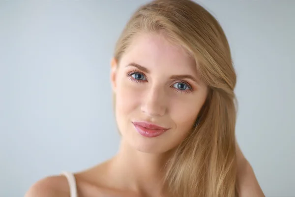 Portret van jonge mooi meisje met. make-up. — Stockfoto