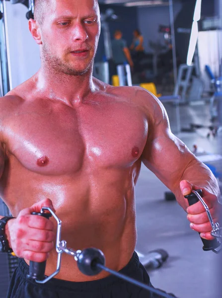 Young Man Training Gym Exercises — Stock Photo, Image