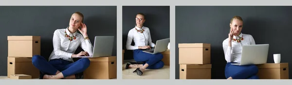 Woman Sitting Floor Boxes Laptop — Stock Photo, Image