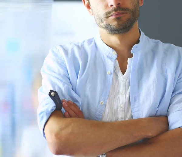 Porträt Eines Jungen Designers Vor Laptop Und Computer Während Der — Stockfoto