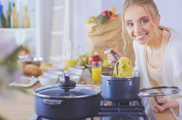 Beautiful Young Woman Cooking Kitchen Home — Stock Photo, Image