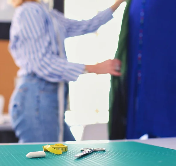 Fashion Designer Working Her Designs Studio — Stock Photo, Image