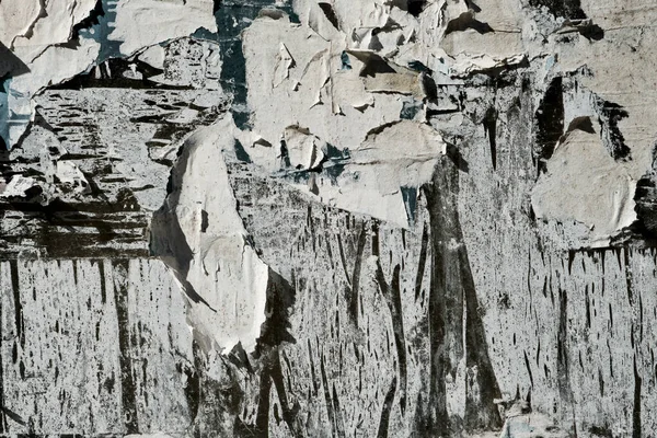 Изношенные Пилинговые Плакаты Старой Выветриваемой Доске Объявлений Гранж Фоне Текстуре — стоковое фото