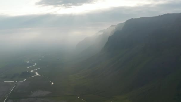 Breathtaking surreal aerial view of foggy highlands in Iceland. Amazing in nature. Mist covering countryside in southern nordic icelandic greenland — Stock Video