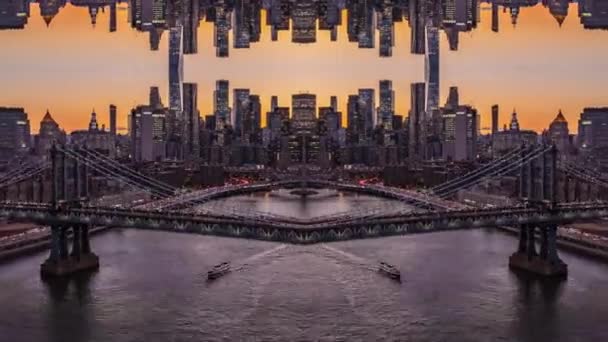 夕暮れ時に街での交通量の過多ショット オレンジの空に対する高層ビル 要約コンピュータ効果デジタル合成映像 — ストック動画