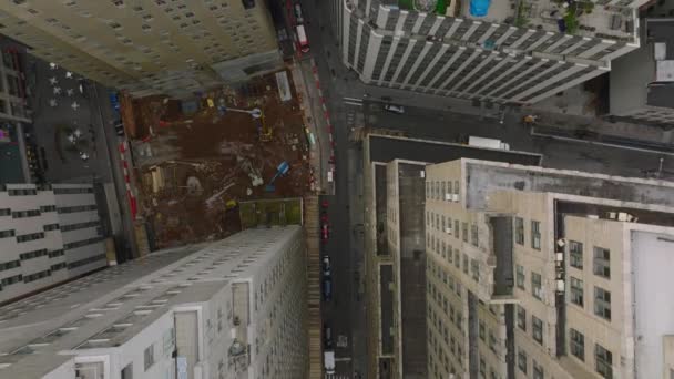 Şehirdeki Çeşitli Çok Katlı Binaların Kuş Bakışı Görüntüsü Nşaat Alanı — Stok video