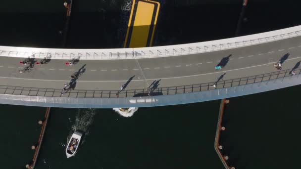 Top Footage Boat Passing Cyclist Pedestrian Bridge Modern Design Transport — Stock Video