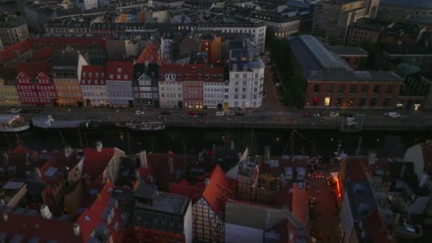 Vista Desde Azotea Edificios Históricos Largo Del Canal Agua Nyhavn — Vídeo de stock