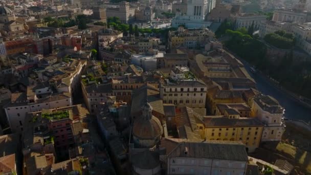 Τραβήξτε Πίσω Πλάνα Του San Carlo Corso Βασιλική Αποκαλύπτοντας Κτίρια — Αρχείο Βίντεο