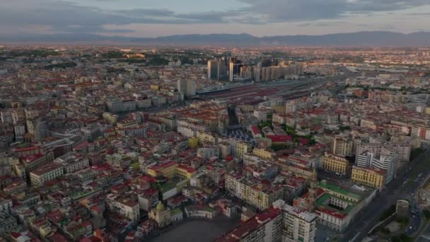 Légi Felvétel Városról Különböző Épületekről Városi Városrészekben Távoli Helyeken Világít — Stock videók