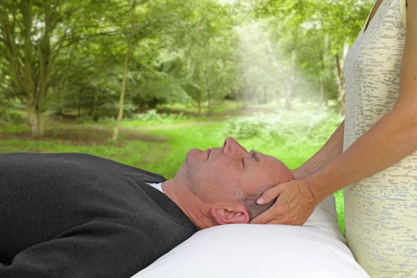 Outdoor healing session — Stock Photo, Image