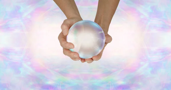 Sfondo Sfera Cristallo Intestazione Fortune Teller Femminile Tenendo Grande Palla — Foto Stock