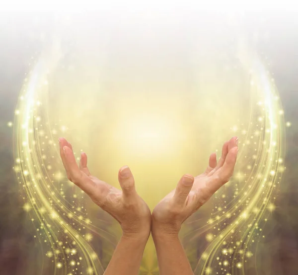 Absorbing Golden Ethereal Energy Healing Kobiece Dłonie Sięgające Jasnego Białego — Zdjęcie stockowe