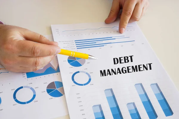 Koncepcja Biznesowa Dotycząca Zarządzania Debt Napisem Wykresach — Zdjęcie stockowe
