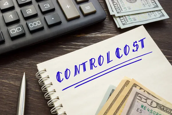 Concepto Negocio Sobre Coste Control Con Signo Hoja —  Fotos de Stock