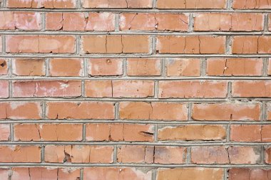 İç kısımda kırmızı tuğla duvar