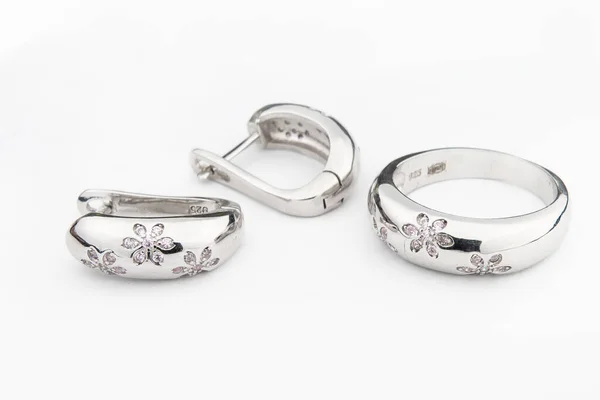 Silberschmuckkollektion Mit Kristallen Minimalistischen Stil Silber Set Ohrringe Silberhalskette — Stockfoto