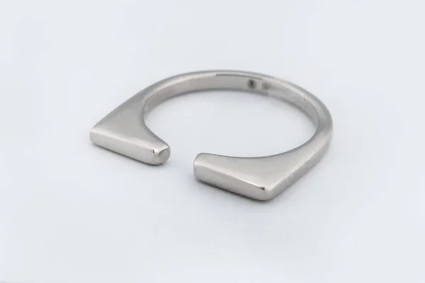 Silver Diamant Ring Isolerad Vit Bakgrund Silversmycken Mode Ring — Stockfoto