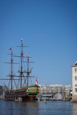 Amsterdam, Hollanda - 29 Mart 2022: Ulusal Denizcilik Müzesi, Het Scheepvaartmuseum, Amsterdam Denizcilik Müzesi.