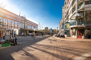 AMSTERDAM, NETHERLANDS - 29 Mart 2022: Amsterdam, Hollanda 'da modern mimari