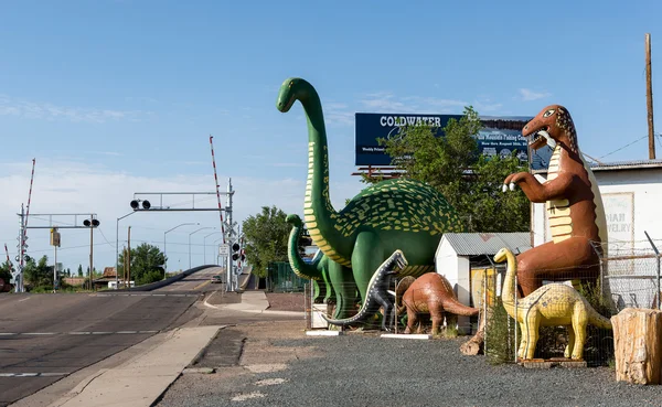 Sklep rockowy tęcza w holbrook, arizona przy zabytkowej trasie 66 — Zdjęcie stockowe