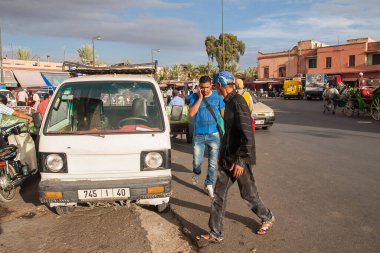 MARRAKECH, MOROCCO - CIRCA EPTEMBER 2014: Marakeş sokakları Eylül 2014 civarı Marakeş 'te.