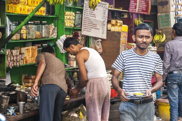 Calcutta Índia Circa Novembro 2013 Índia Pessoas Fazem Suas Refeições — Fotografia de Stock