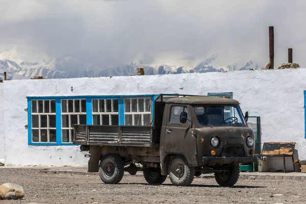 Karakul Tajikistán Circa Junio 2017 Hermosa Vista Aldea Karakul Lago — Foto de Stock