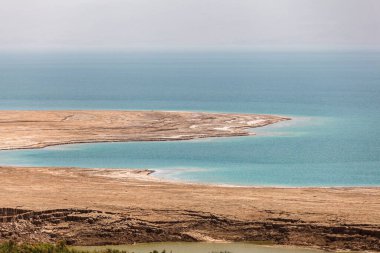 İsrail 'deki Ölü Deniz' in güzel manzarası.