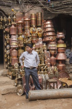 Sokak ticareti, Kasım 2013 'te Katmandu' da Nepal 'de satışın temel biçimidir..