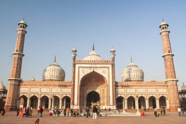 DELHI, INDIA - CIRCA NOVEMBER 2013: Delhi 'deki Jama Mescidi Camisi Kasım 2013 dolaylarında Delhi' de.