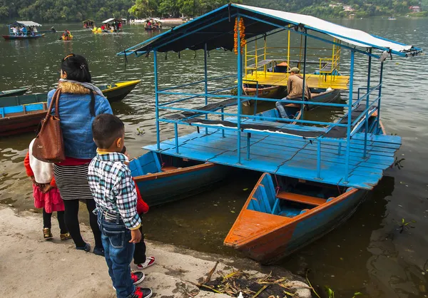 Pokhara Nepal Circa Listopad 2013 Widok Jezioro Pokharze Około Listopada — Zdjęcie stockowe