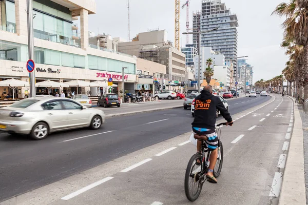 TEL AVIV, ISRAEL - CIRCA MAYIS 2018: İsrail 'deki Tel Aviv' in güzel manzarası Mayıs 2018 civarında Tel Aviv 'de.