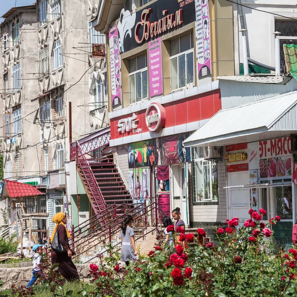 Osh Kyrgyzstan Circa Giugno 2017 Vita Sulle Strade Osh Seconda — Foto Stock