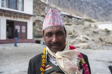 MARPHA, NEPAL - CIRCA NOVEMBER 2013: Marpha dolaylarında Kasım 2013 'te Marpha köyünde festival.