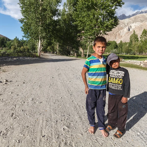 Langar Tajikistan Circa Czerwca 2017 Dzieci Wsi Langar Wakhan Około — Zdjęcie stockowe